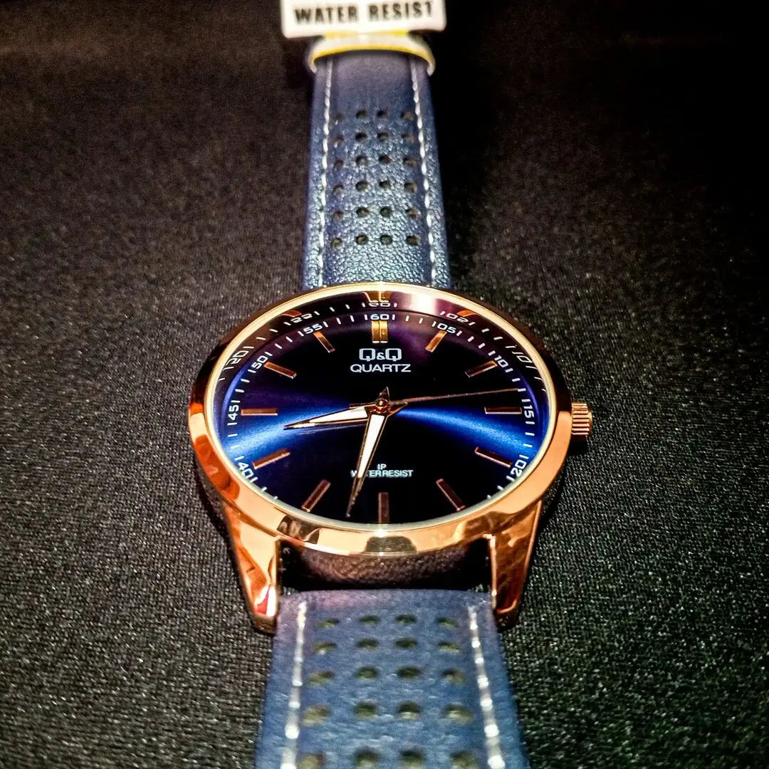 Reloj QyQ caballero en cuero Negro y Azul Ref. CD02J806 - Emma Home Store